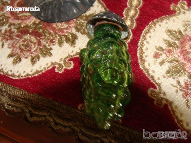 Пълнител за парфюм рядка колекционерска вещ стъкло желязо , снимка 3 - Декорация за дома - 30868573