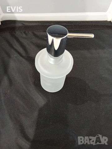 GROHE Essentials – Дозатор за течен сапун (Стъкло/Хром), снимка 3 - Други стоки за дома - 54145508