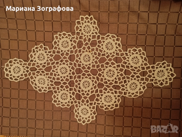 Възглавници "Българска бродерия" 5 модела, - Гоблен, модел от сп. "Burda", - Плетива на 1 кука 7 бр., снимка 15 - Антикварни и старинни предмети - 48893667