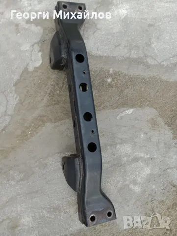 Предна греда за шарнирите за Киа Соренто 2.5 CRD - 140 к.с. , снимка 3 - Части - 49689283