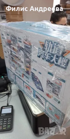 Детски паркинг с колички тип пъзел / Комплект - паркинг, 8 броя колички, пътни знаци , снимка 1