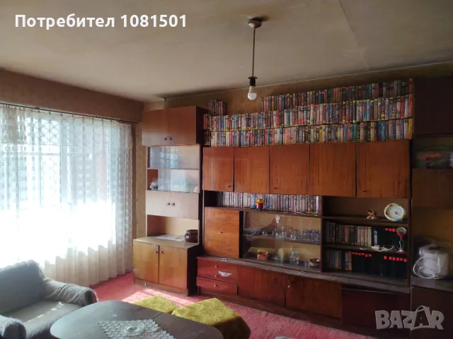 Продавам 3 стаен апартамент 