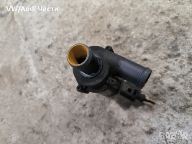Циркулационна помпа за Фолксваген Туарег Порше Ауди VW Touareg Porsche Cayenne Audi Q7 7L0965561, снимка 2 - Части - 47722255