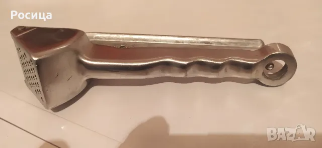 Алуминиева преса за чесън 3 в 1  - нова, снимка 3 - Прибори за хранене, готвене и сервиране - 50114186