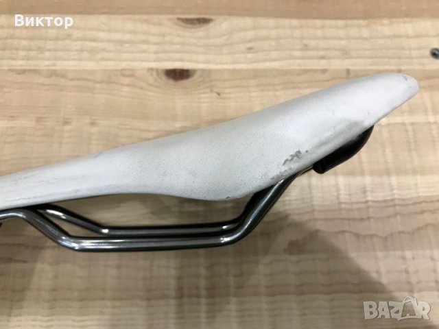 Шосейна седалка Fizik Ares, снимка 4 - Части за велосипеди - 30660112