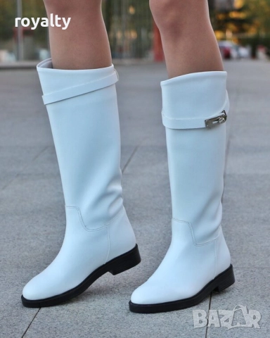 Равни ботуши - бяла кожа с черна подметка, снимка 2 - Дамски елегантни обувки - 52109276