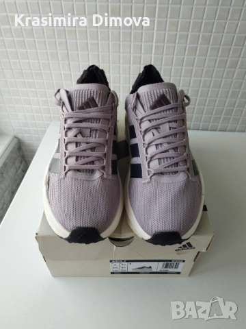 Маратонки на Адидас