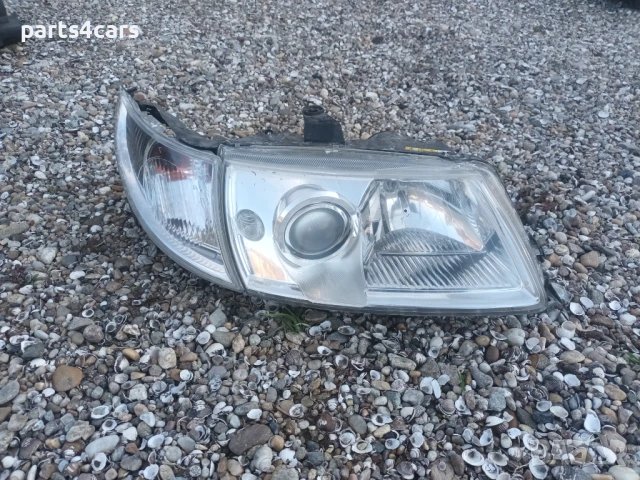 десен ксенон фар и мигач за сааб 9  - 5 SAAB 9-5