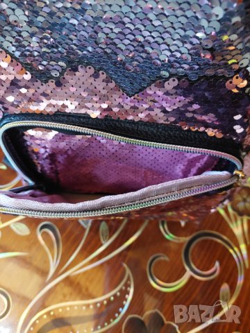 Много сладка дамска розова раничка кожа и пайети, с ушички, снимка 5 - Чанти - 39393307