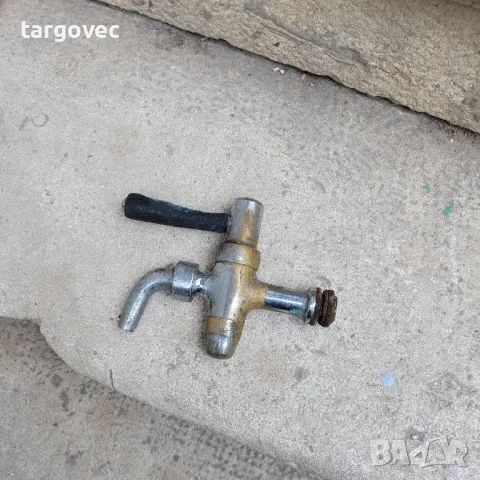 стар малък кран за бира немски