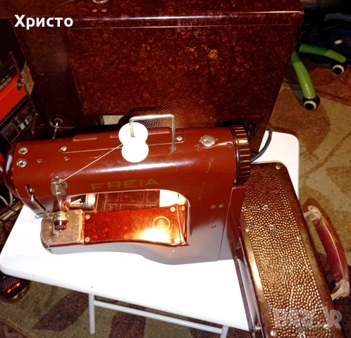 Немска шевна машина FREIA., снимка 3 - Други машини и части - 53304604