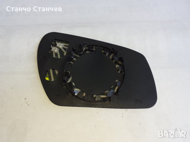 Огледало Ford C-Max/ Toyota Corolla Verso/ Peugeot 207, снимка 2 - Части - 29916815