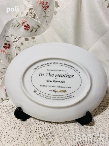 порцеланова чиния за стена , снимка 3 - Декорация за дома - 52565433