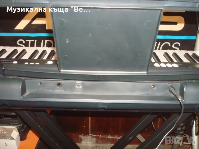 Синтезатор Yamaha EZ-220 със стойка, снимка 12 - Синтезатори - 56328400
