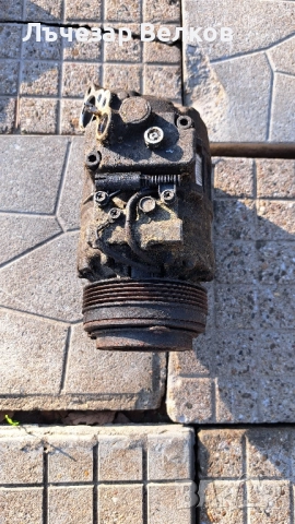 Компресор за климатик Bmw E39 бензин М54, снимка 2 - Части - 52165099