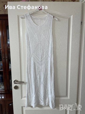 Нова фабрично плетена  бяла дълга плажна рокля елегантна миди midi дължина 