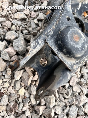 Носач заден ляв за Тойота Рав 4.2006-2011г, снимка 4 - Части - 44499336