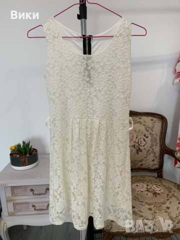 Бяла рокля в размер XS, снимка 9 - Рокли - 44635055