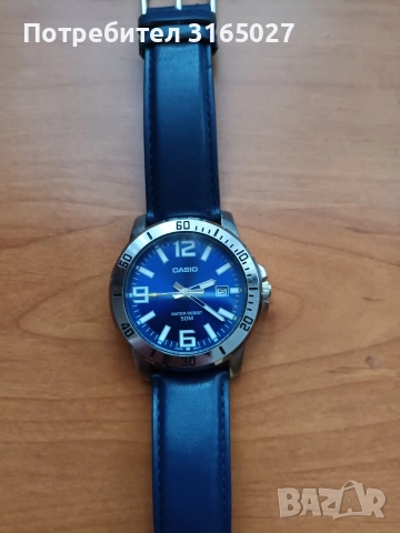 Продавам часовник Casio + безжични слушалки