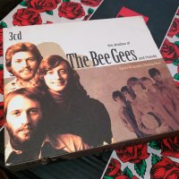 THE BEE GEES X3 LIKE NEW CD 1502241524, снимка 1 - CD дискове - 44308089