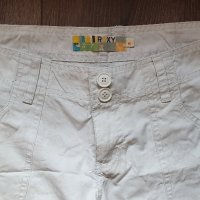 ROXY дамски нови панталони , снимка 2 - Къси панталони и бермуди - 42048811