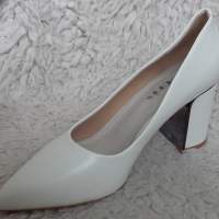 Обувки на ток, бели, код 257/ББ1/39, снимка 5 - Дамски обувки на ток - 44760847