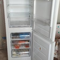 Голям хладилник с фризер Indesit, Перфектно работеш хладилник, комбиниран хладилник с фризер, снимка 2 - Хладилници - 42781333