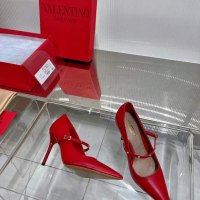 Valentino (реплика) 61, снимка 6 - Дамски обувки на ток - 44518377