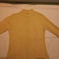 Резедаво полуполо Л размер, снимка 1 - Блузи с дълъг ръкав и пуловери - 11721684