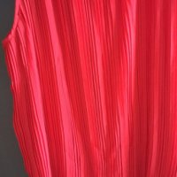 Червена солей, плисирана рокля Л ХЛ размер , снимка 5 - Рокли - 42655452