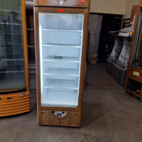 Хладилна витрина вертикална фризер, снимка 1 - Хладилни витрини и фризери - 44595850