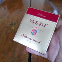 Стара кутия от цигари Pall Mall, снимка 1 - Колекции - 42193577