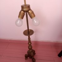 Стара бронзова лампа, снимка 1 - Антикварни и старинни предмети - 31770987