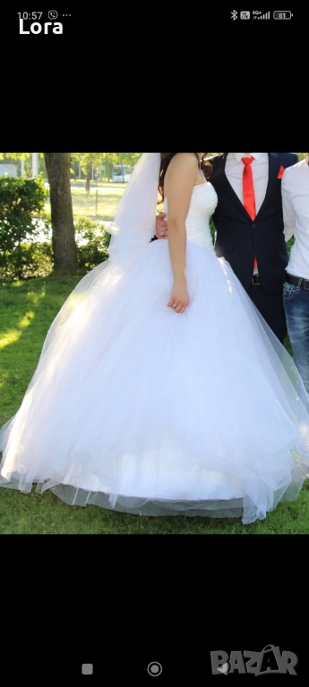 Сватбена рокля с корсет от мъниста и цялата в брукат, снимка 1