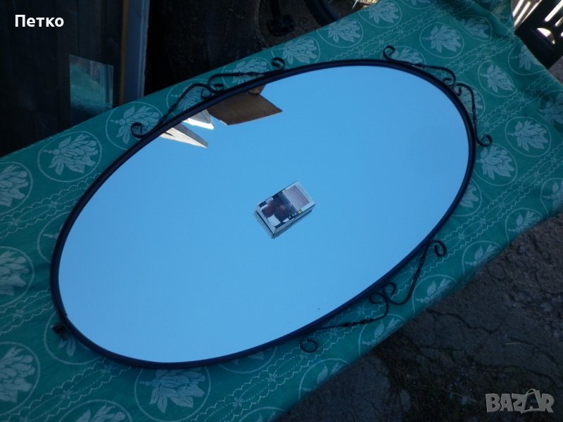 Старо  огледало с масивна метална  рамка 93 / 56 см, снимка 1