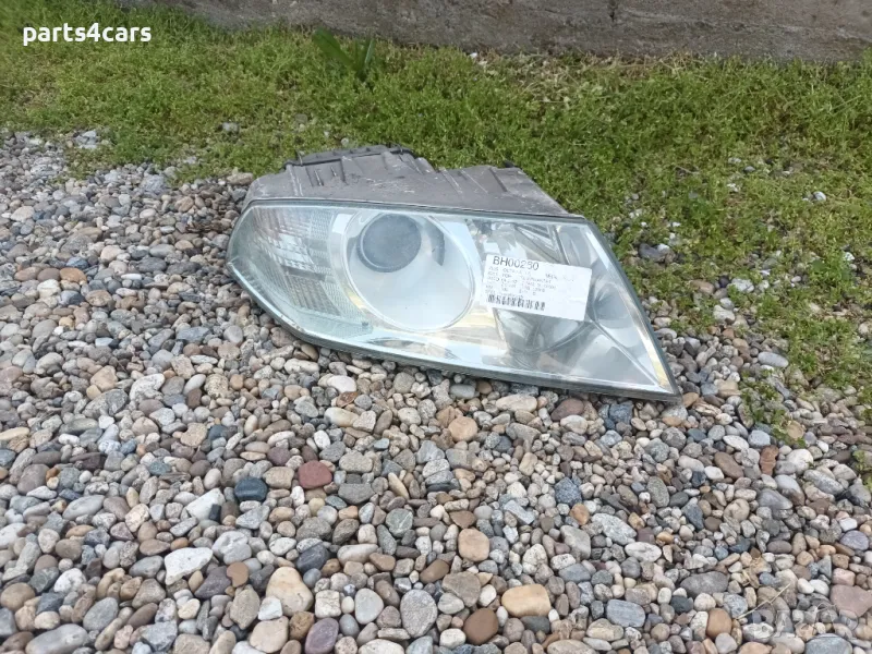 десен ксенон фар за шкода октавия 2 SKODA OCTAVIA октавиа, снимка 1