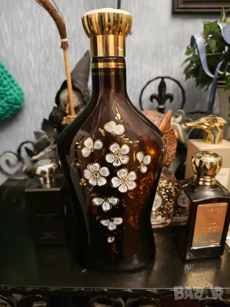 Шише за алкохол Мурано рисувано с позлата, снимка 1