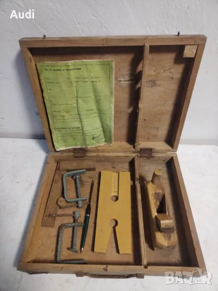 Комплект дърводелско ренде, прав ъгъл, шаблон. 2 скоби и кутия. , снимка 1