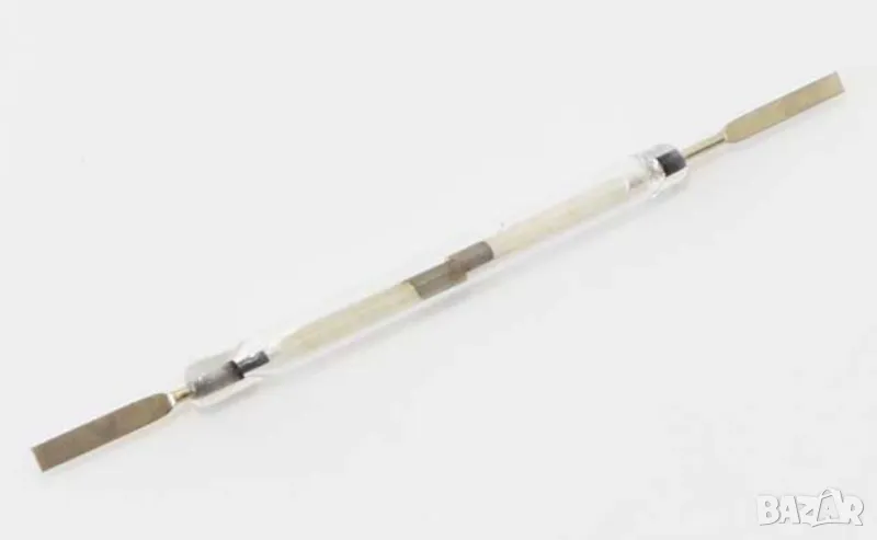 Рид ампула с размери 5.5x52mm с нормално отворен контакт 3A. Максимално напрежение на комутация 300V, снимка 1