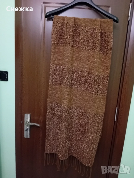 красив зимен шал, снимка 1