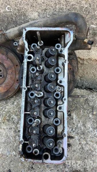 Глава Лада нива 1.7 моно инжекция двойна ангренажна верига до 2005 година , снимка 1