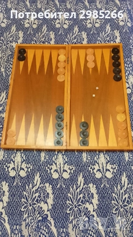 Стара табла за игра 48/48 см., снимка 2 - Шах и табла - 53922794