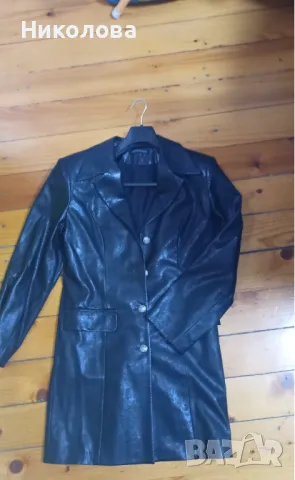 Елегантен дамски кожен костюм — Парушев, идеален за празниците!