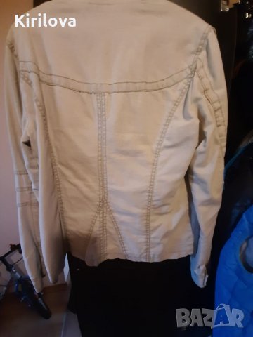 Продавам дамско яке , снимка 4 - Якета - 29986634