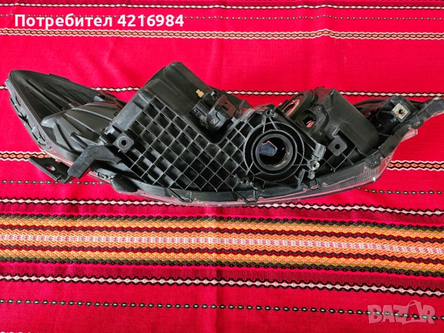 Оригинален Ксенонов фар Хонда Акорд, снимка 4 - Части - 53937113