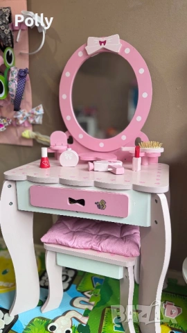 Детска дървена тоалетка