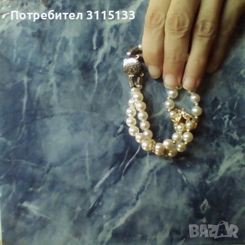 Дамска гривна с перли НОВА , снимка 4 - Гривни - 37848470