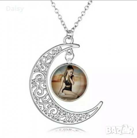 Медальони Ariana Grande / Ариана Гранде, снимка 3 - Колиета, медальони, синджири - 31843166