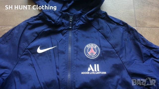 NIKE PSG Paris Saint Germain Kids Sweatshirt Размер 12-13 г /147-158 см детски футболен суичър 28-62, снимка 3 - Детски якета и елеци - 53214383