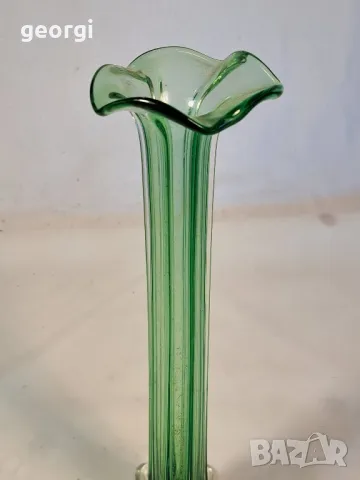 стъклена ваза зелено стъкло 25/3, снимка 2 - Вази - 50111144